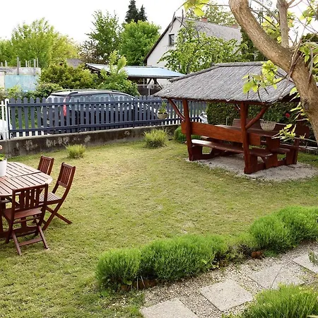 Apartament Liliom *